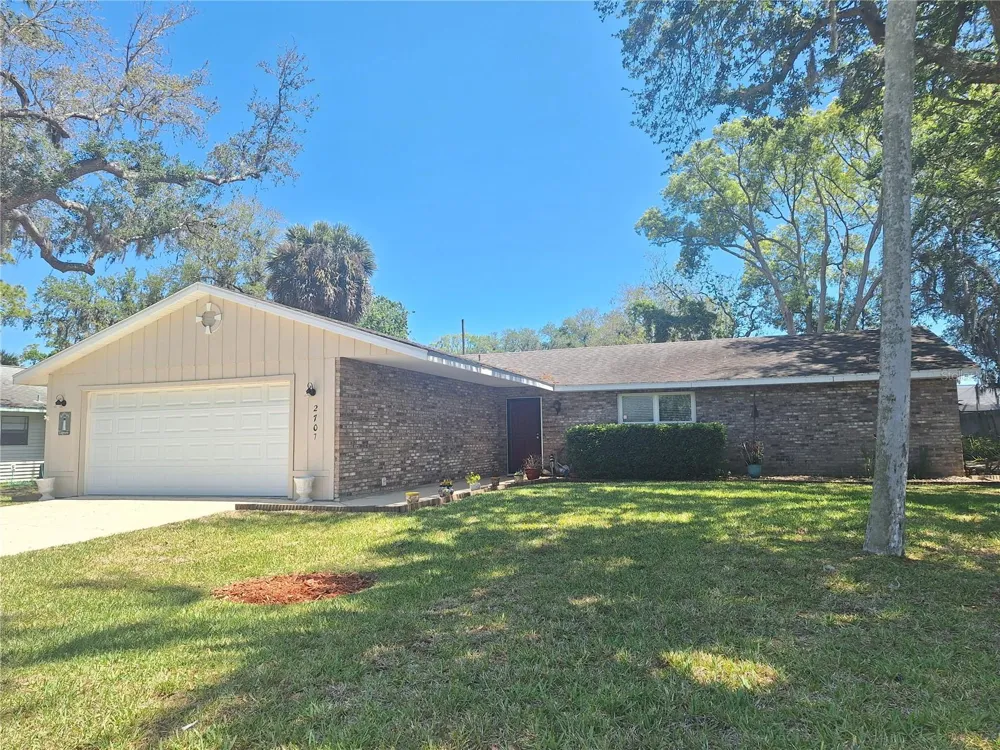 2707 PINE TREE DRIVE Edgewater, FL 32141
