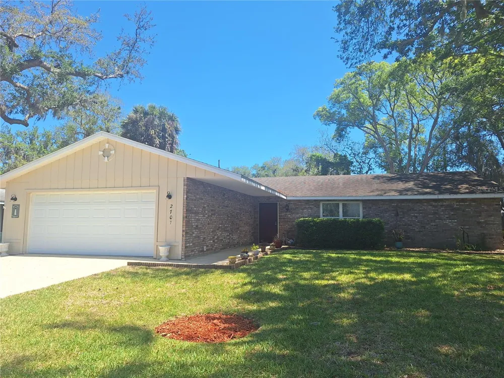 2707 PINE TREE DRIVE Edgewater, FL 32141