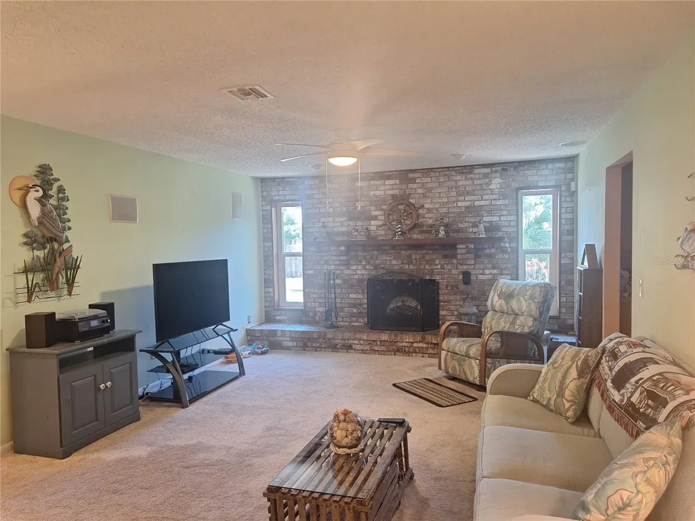 2707 PINE TREE DRIVE Edgewater, FL 32141