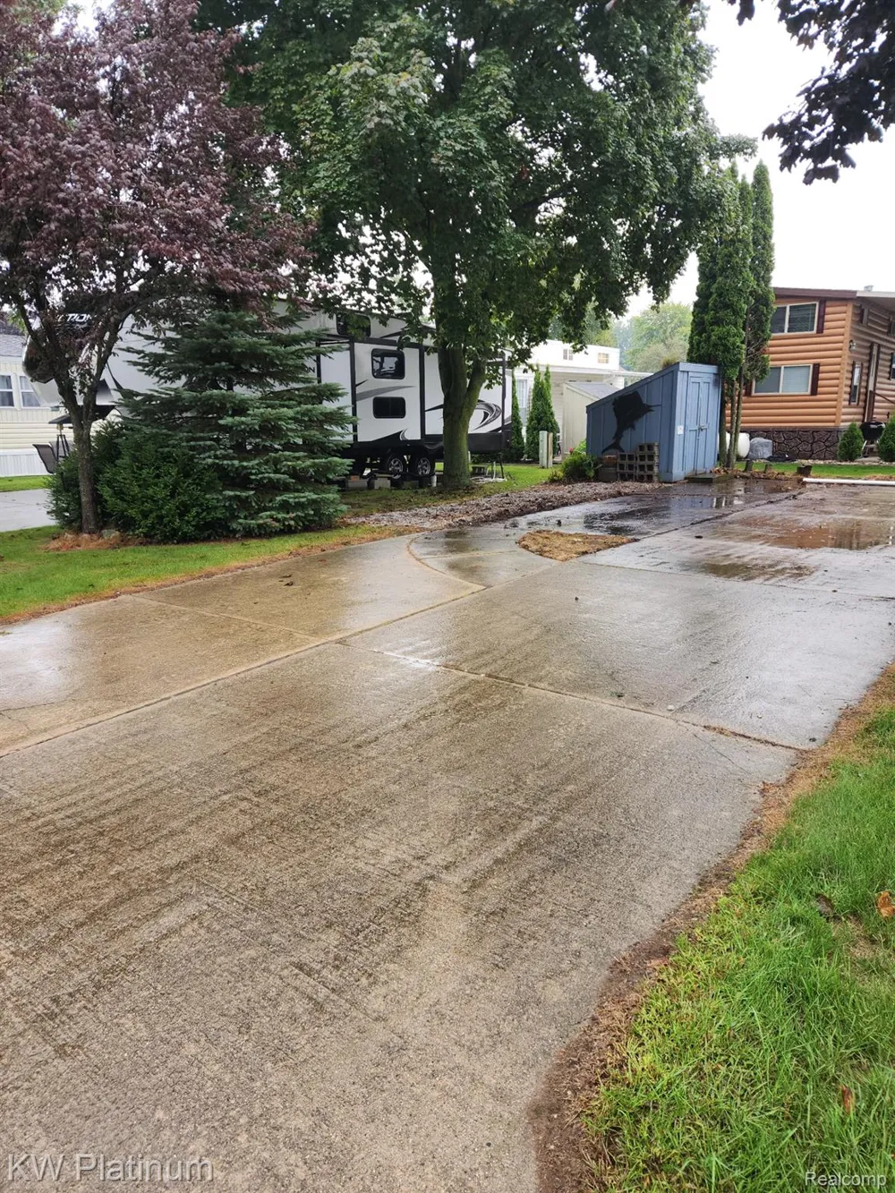 5236 Fredicksburg Ln, Lexington Village, MI 48450