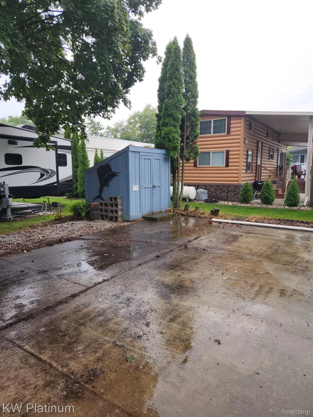 5236 Fredicksburg Ln, Lexington Village, MI 48450