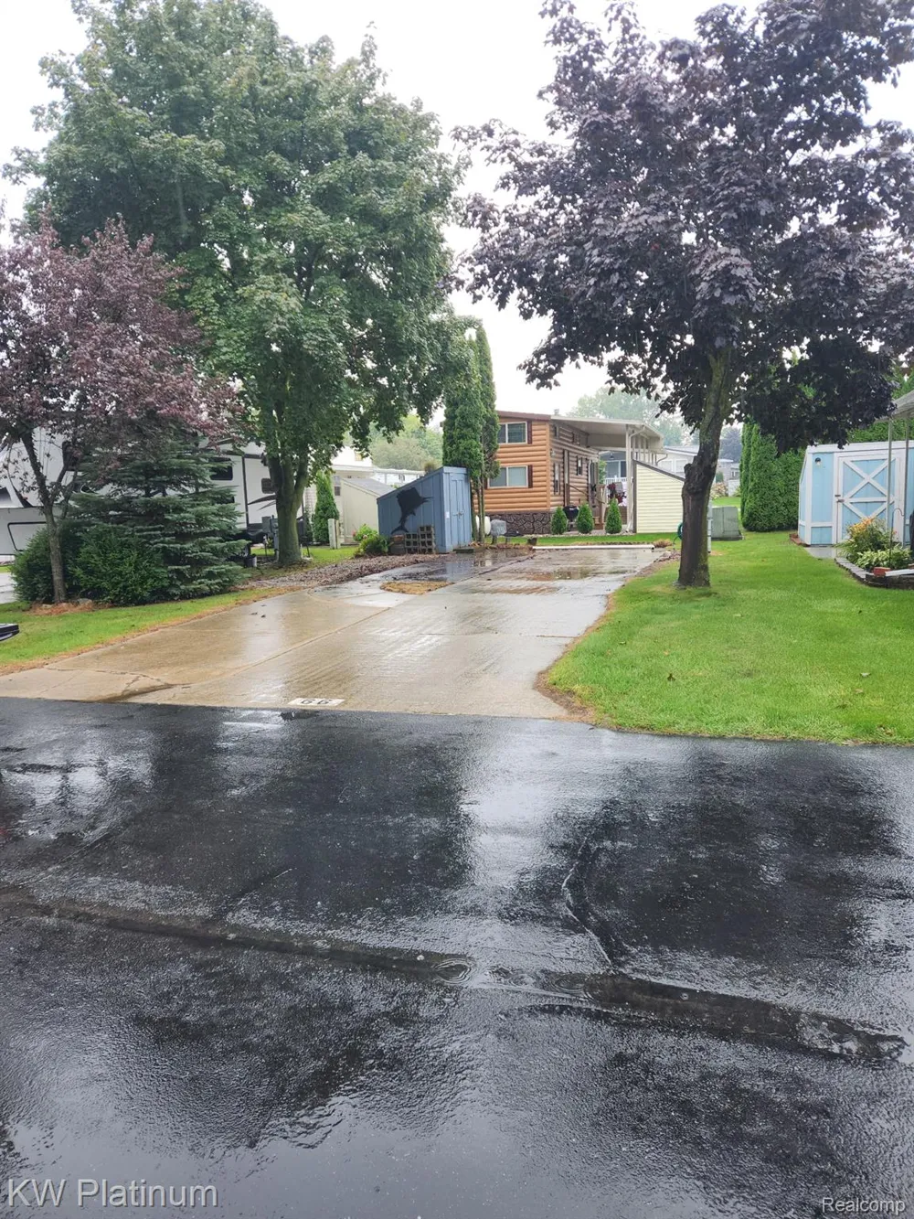 5236 Fredicksburg Ln, Lexington Village, MI 48450