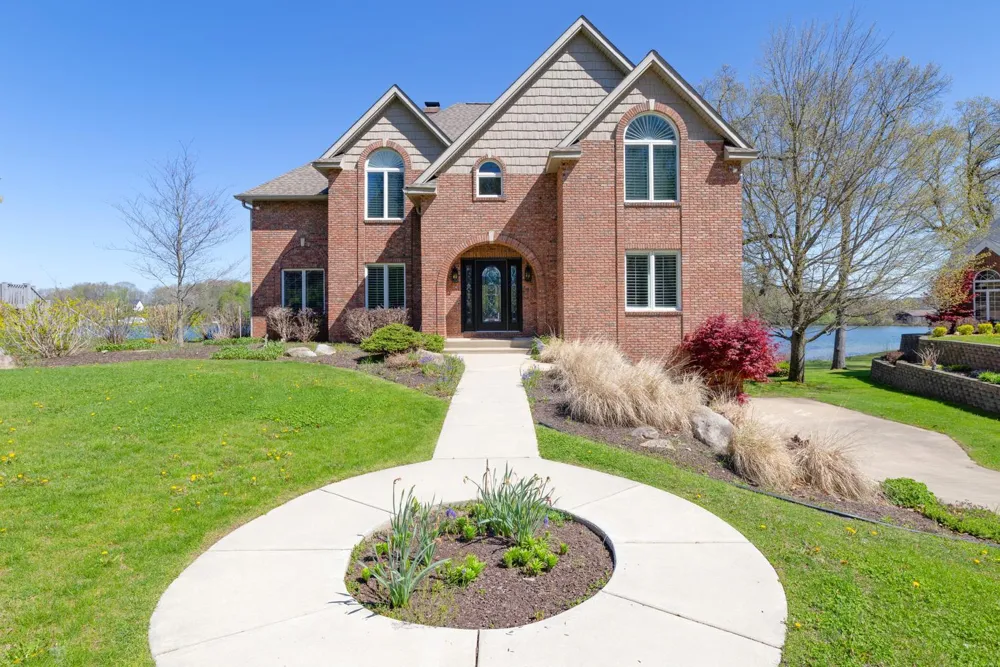 10436 Kings Point Drive Fabius Township, MI 49093