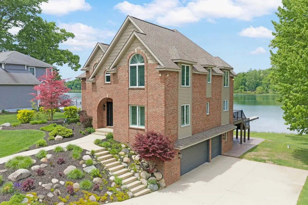 10436 Kings Point Drive Fabius Township, MI 49093