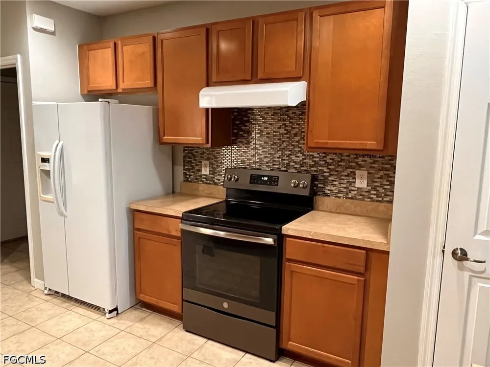 Canal Brook Lane Lehigh Acres, FL 33936