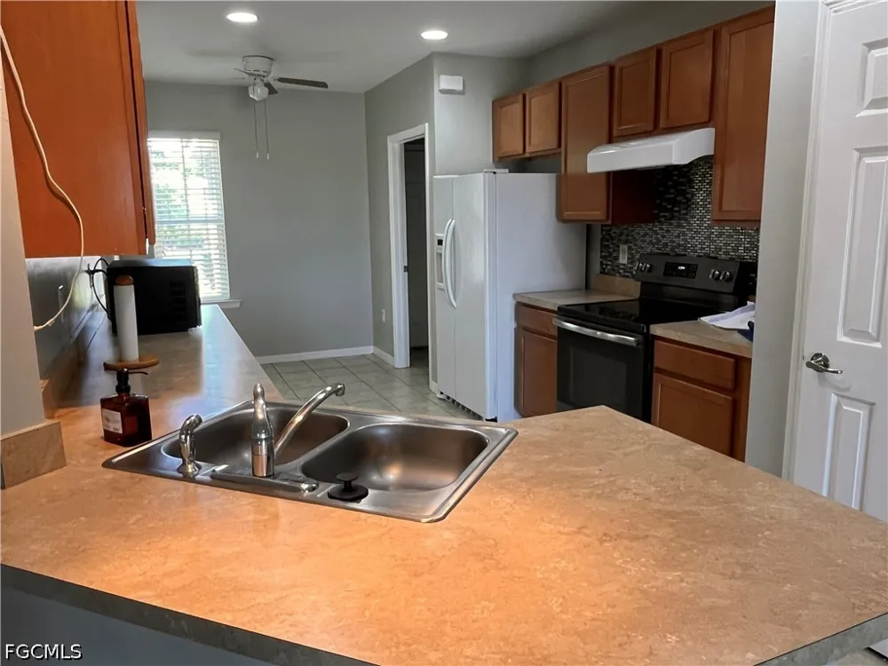 Canal Brook Lane Lehigh Acres, FL 33936