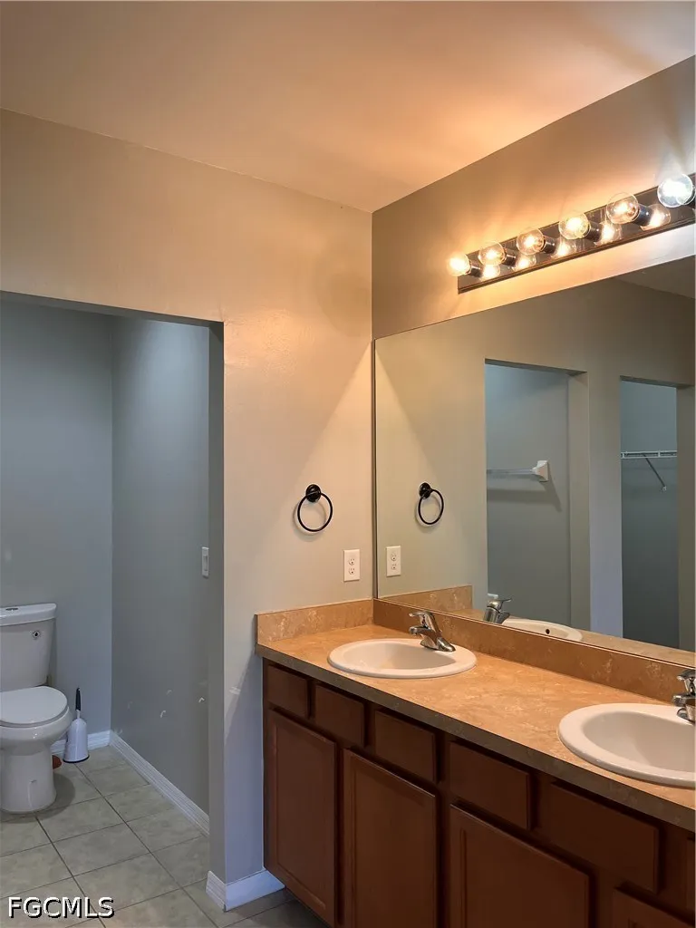 Canal Brook Lane Lehigh Acres, FL 33936