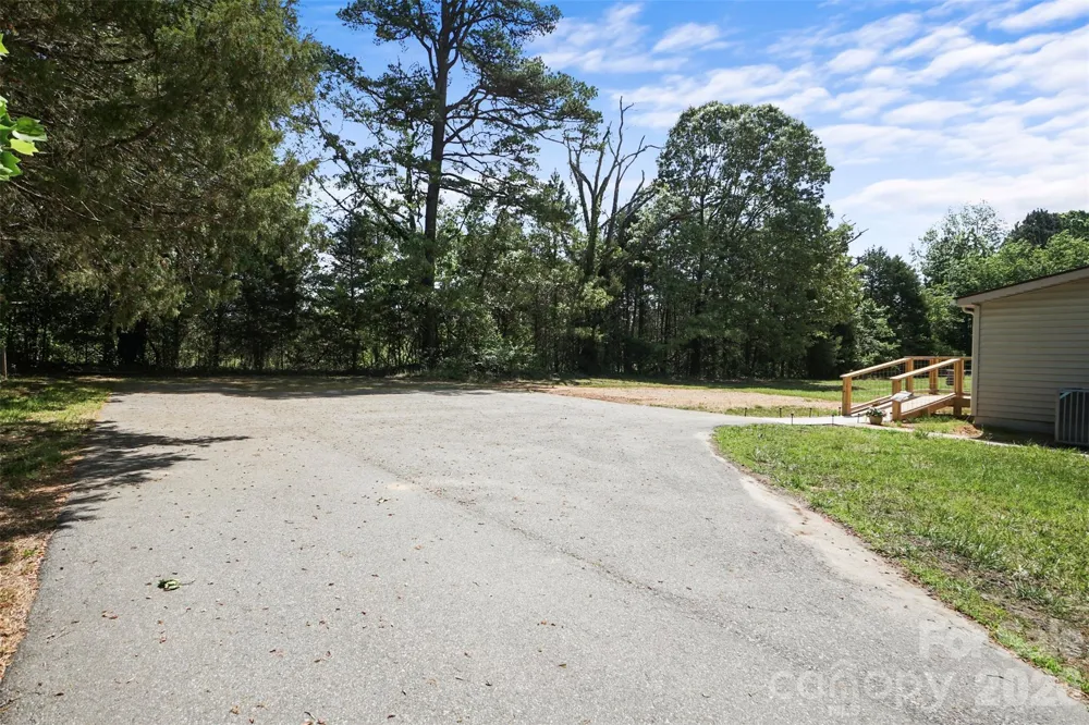 1305 Craig Drive Iron Station, NC 28080