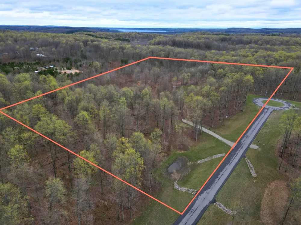 1453 E Solaris Way Kasson Township, MI 49664
