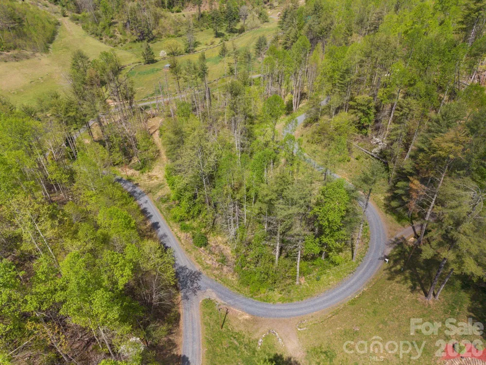 0000 Mountain Crest Drive #18 Bakersville, NC 28705