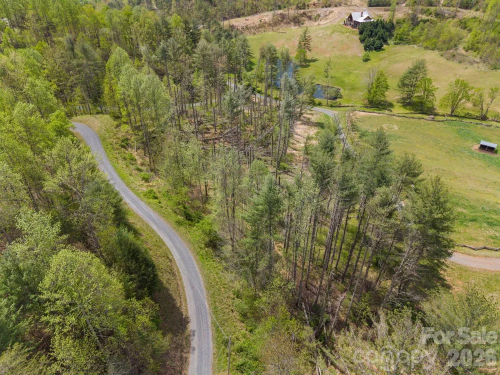 0000 Mountain Crest Drive #18 Bakersville, NC 28705