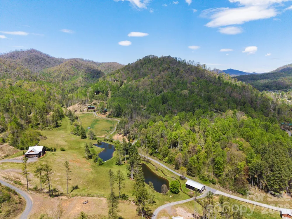 0000 Mountain Crest Drive #18 Bakersville, NC 28705