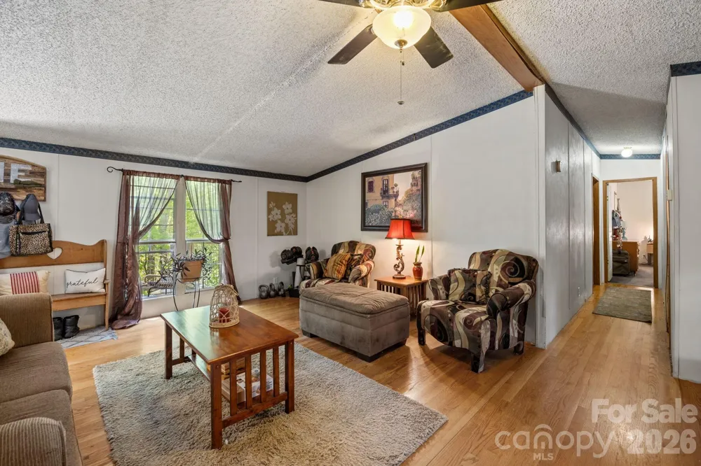 25 Weaver Lane Black Mountain, NC 28711