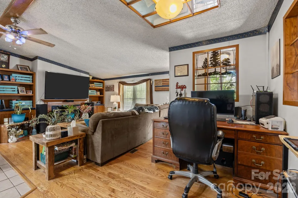 25 Weaver Lane Black Mountain, NC 28711
