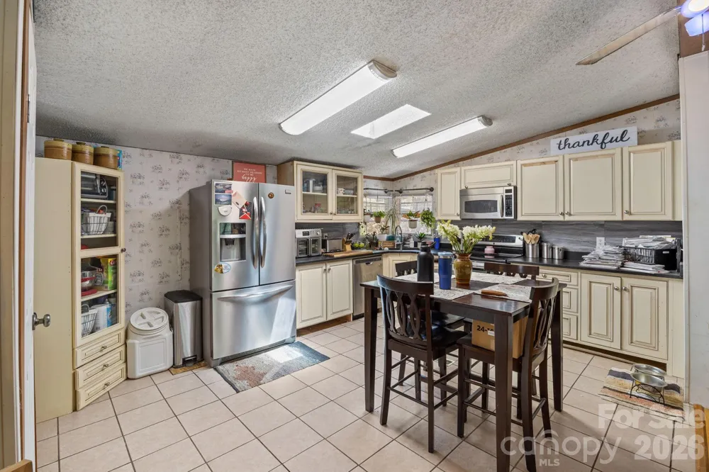 25 Weaver Lane Black Mountain, NC 28711