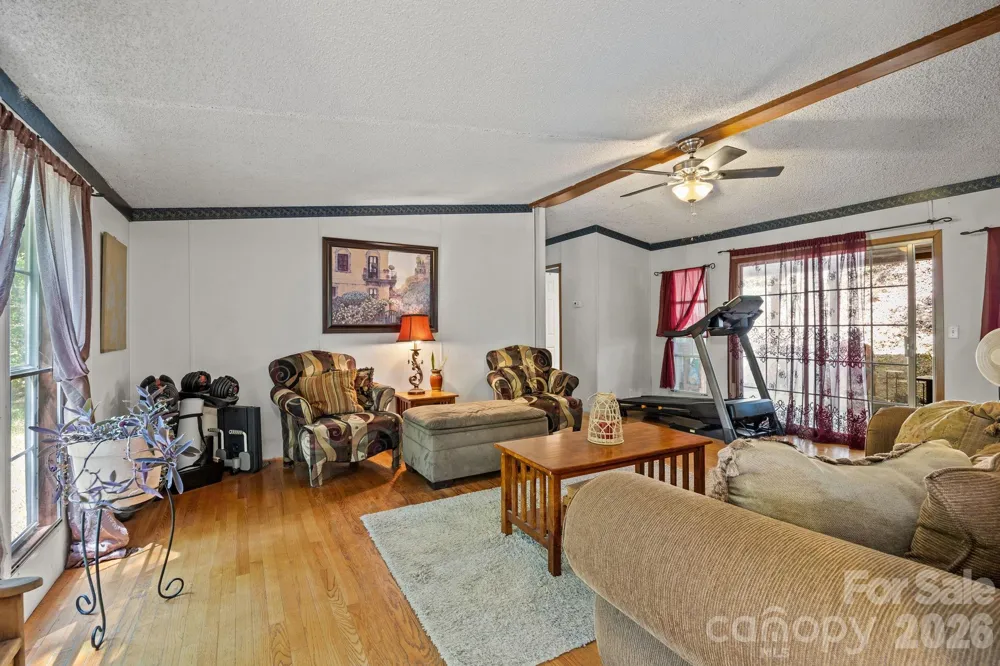 25 Weaver Lane Black Mountain, NC 28711