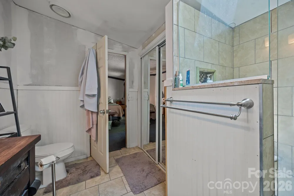 25 Weaver Lane Black Mountain, NC 28711