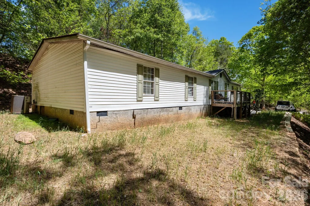 25 Weaver Lane Black Mountain, NC 28711