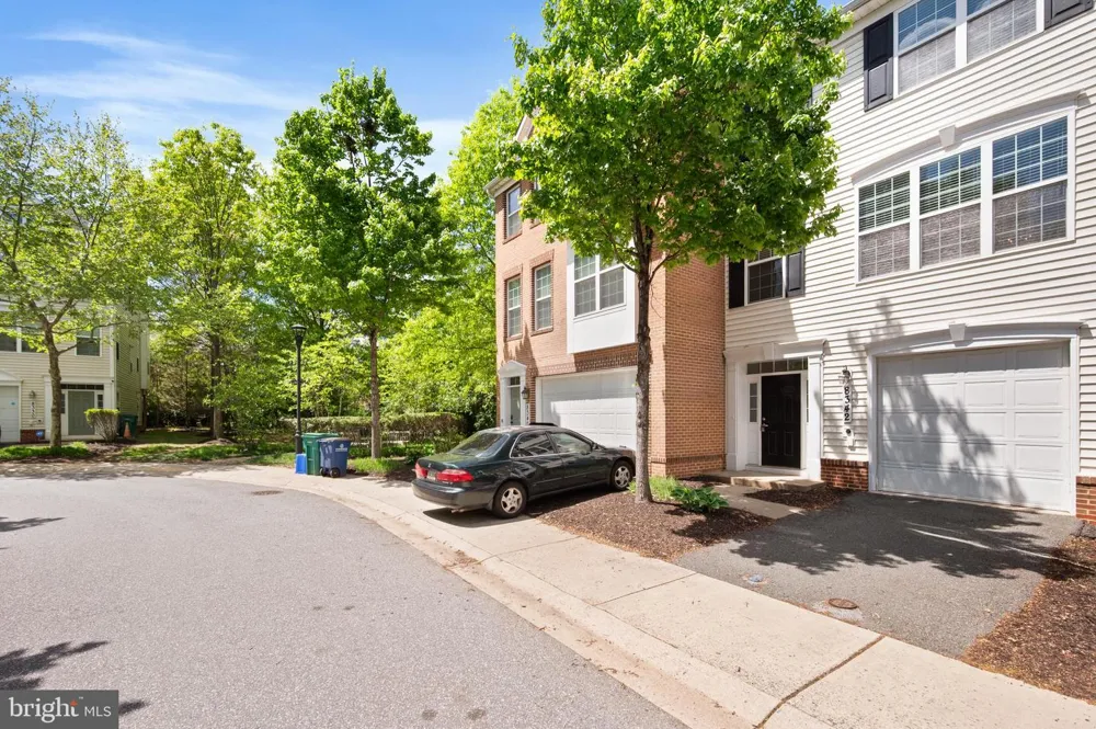 8342 BRODERICK CIRCLE Gaithersburg, MD 20877