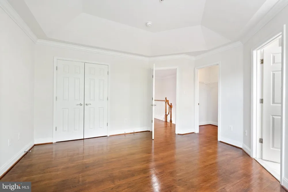 8342 BRODERICK CIRCLE Gaithersburg, MD 20877