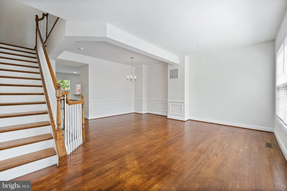 8342 BRODERICK CIRCLE Gaithersburg, MD 20877