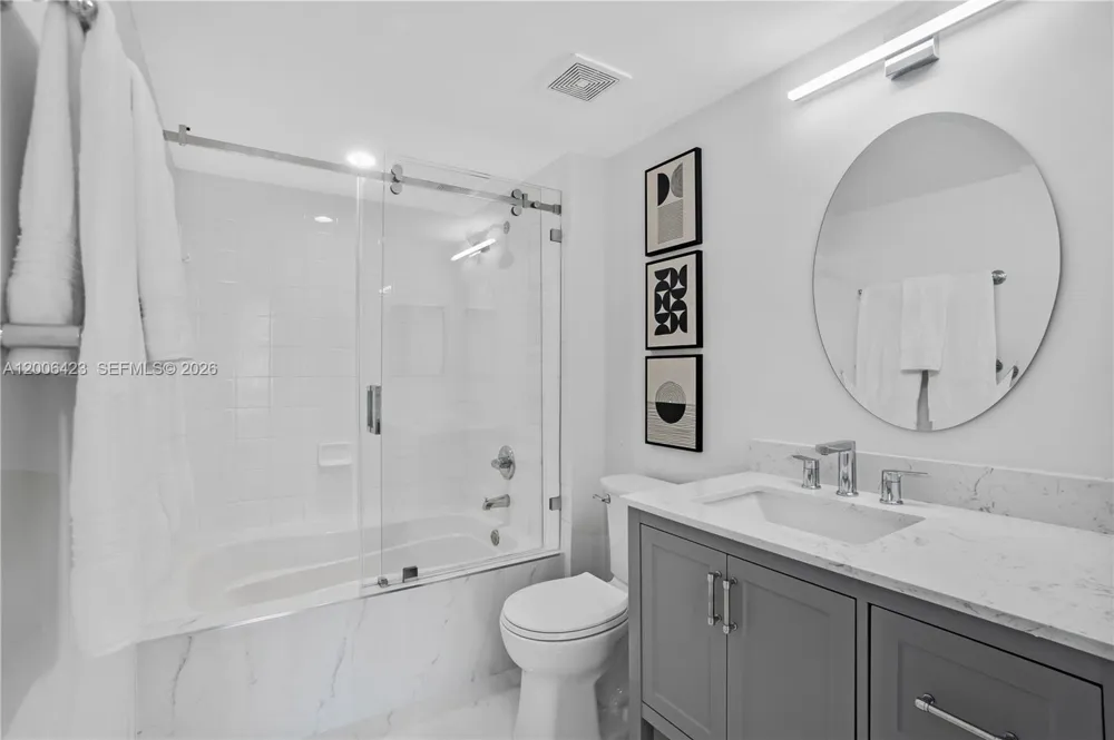 1155 Brickell Bay Dr #2003 Miami, FL 33131