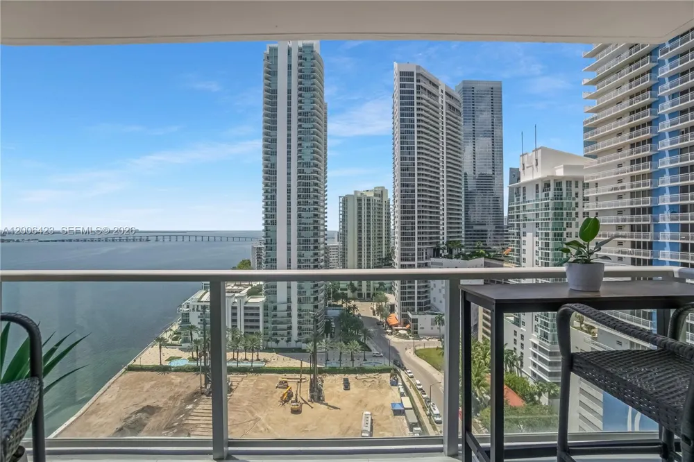 1155 Brickell Bay Dr #2003 Miami, FL 33131
