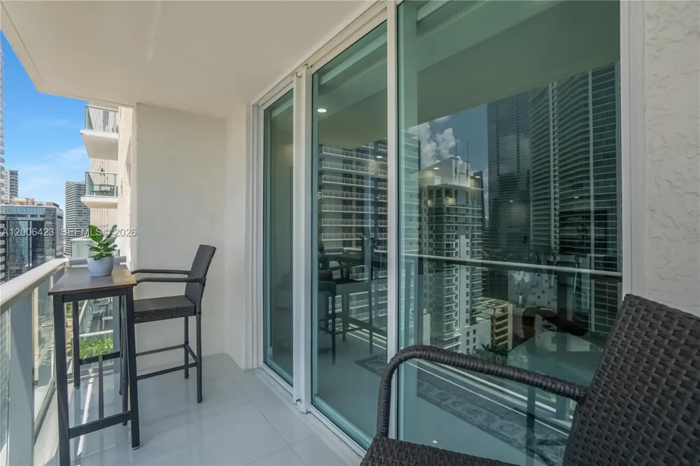 1155 Brickell Bay Dr #2003 Miami, FL 33131