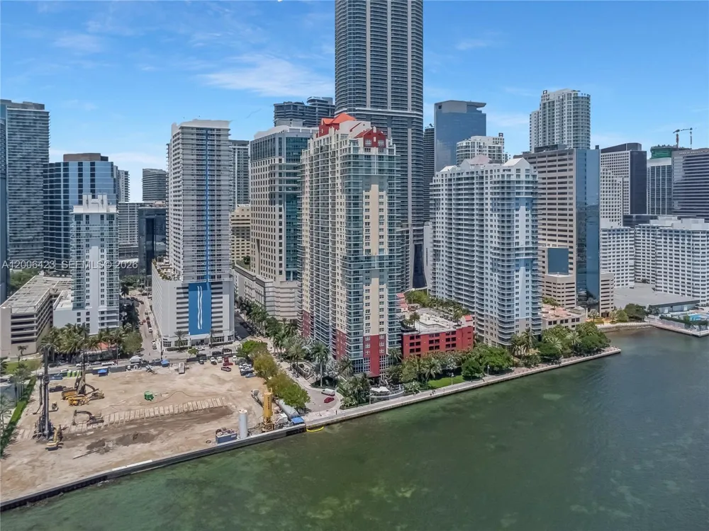 1155 Brickell Bay Dr #2003 Miami, FL 33131