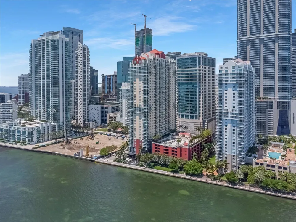 1155 Brickell Bay Dr #2003 Miami, FL 33131
