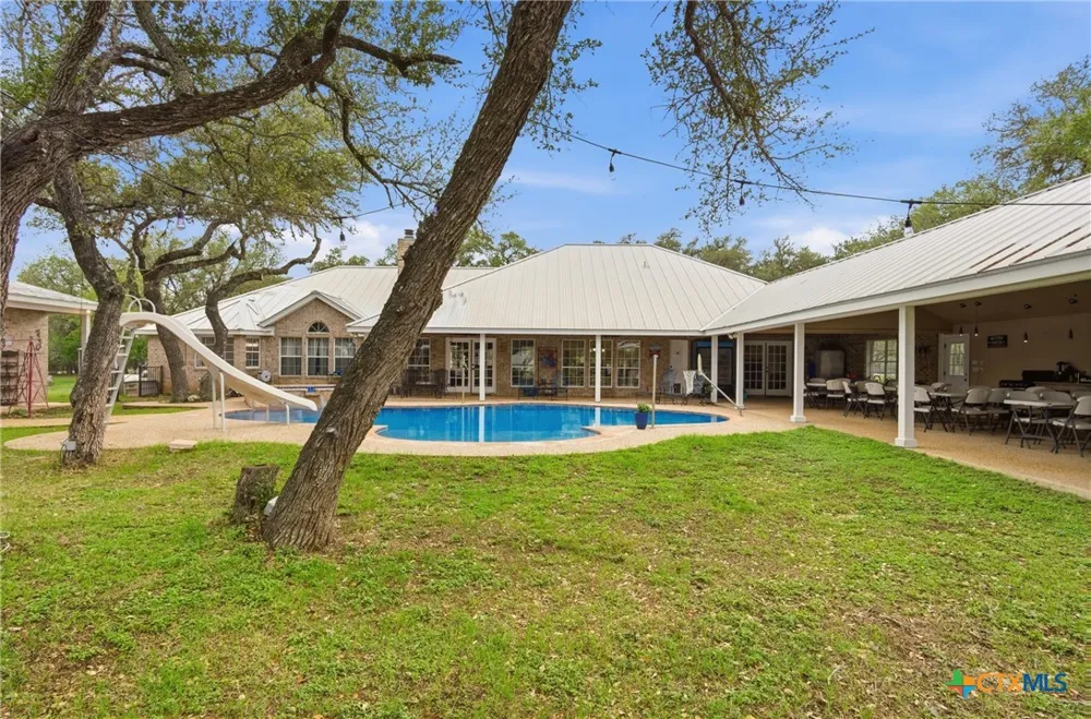 642 Phantom Rider Trail Spring Branch, TX 78070