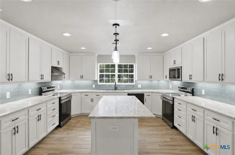 642 Phantom Rider Trail Spring Branch, TX 78070