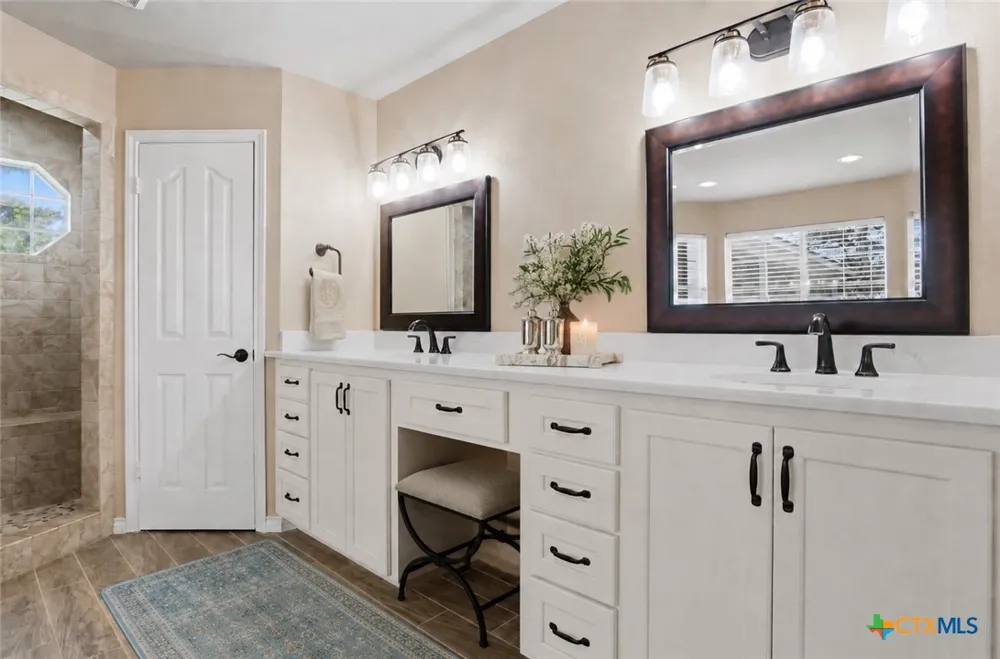642 Phantom Rider Trail Spring Branch, TX 78070