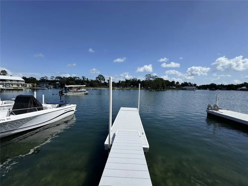 30 SE VALARE LANE #102C Crystal River, FL 34429