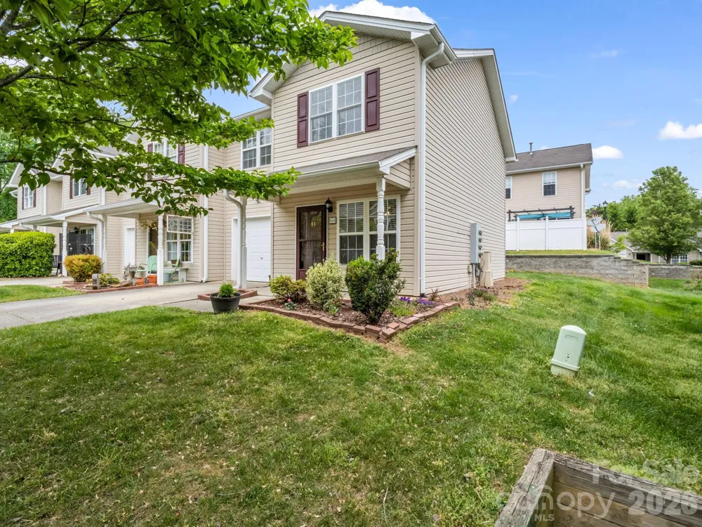 64 Lanceford Circle Fletcher, NC 28732