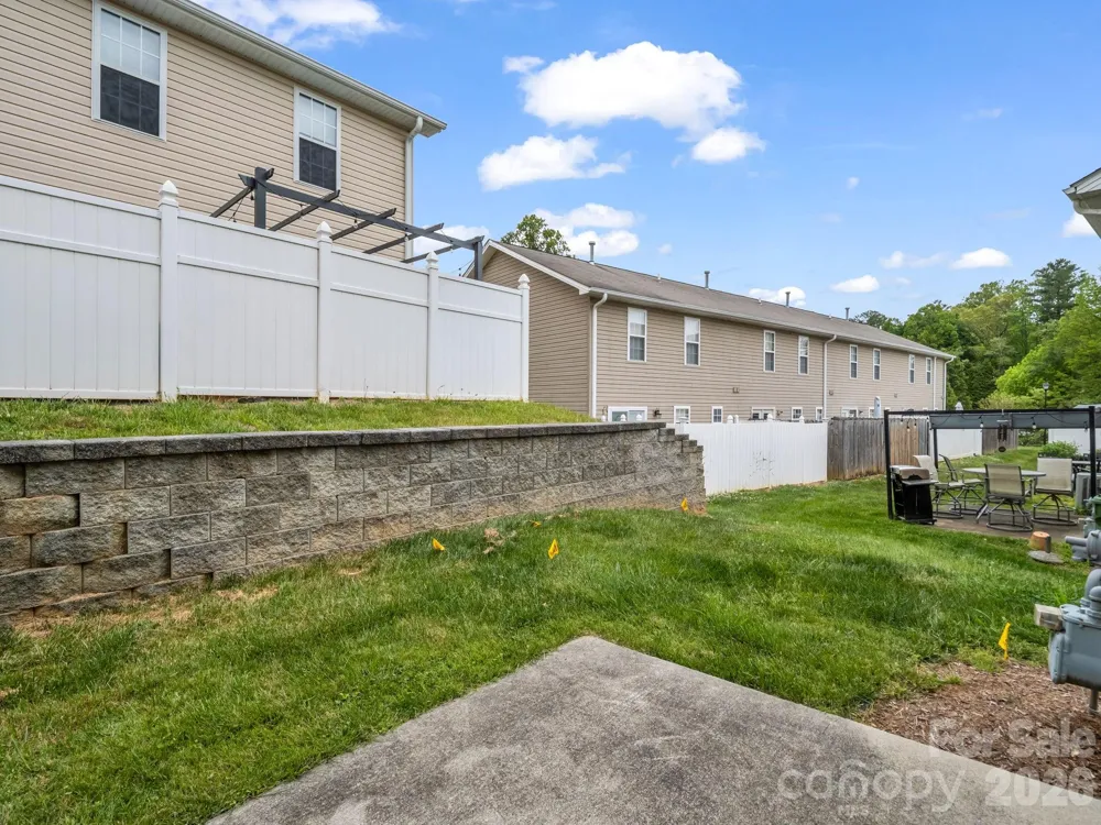64 Lanceford Circle Fletcher, NC 28732