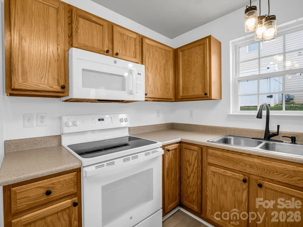 64 Lanceford Circle Fletcher, NC 28732
