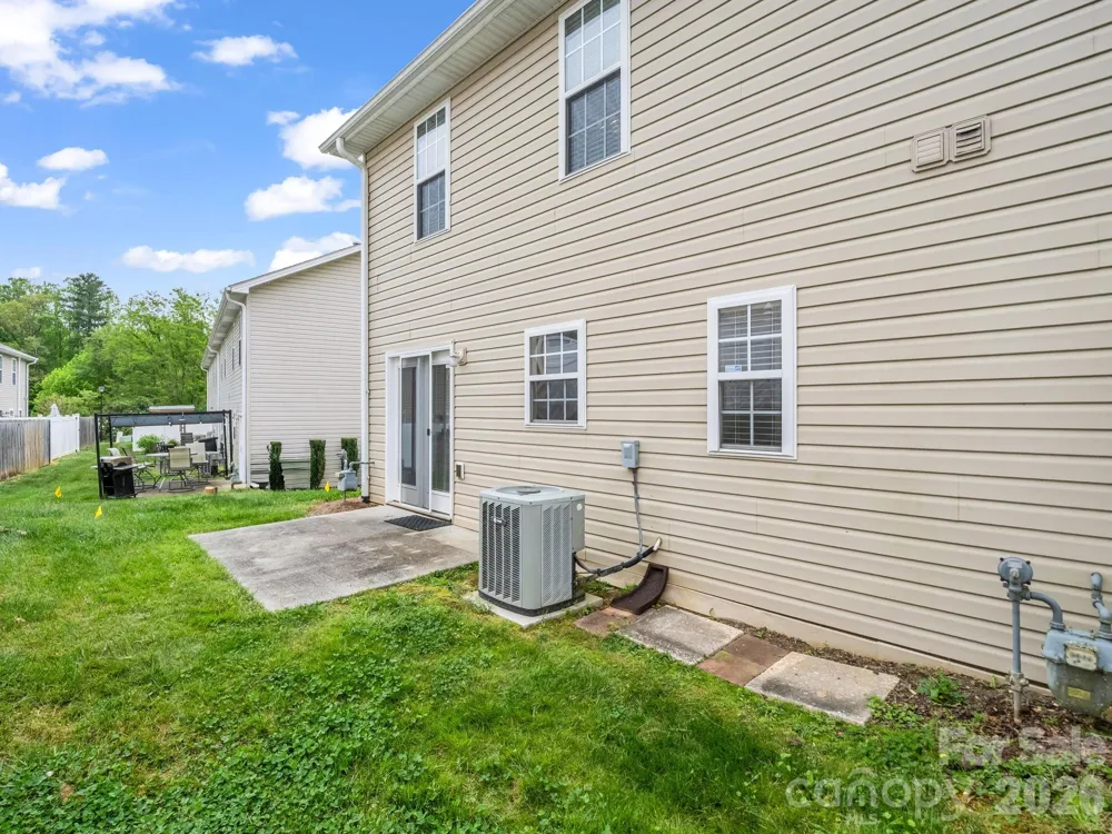 64 Lanceford Circle Fletcher, NC 28732