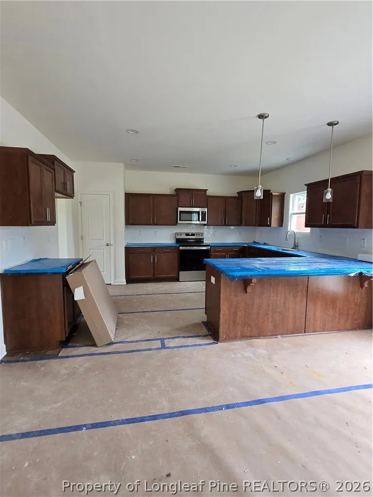 4304 Kirkhill Court Wade, NC 28395