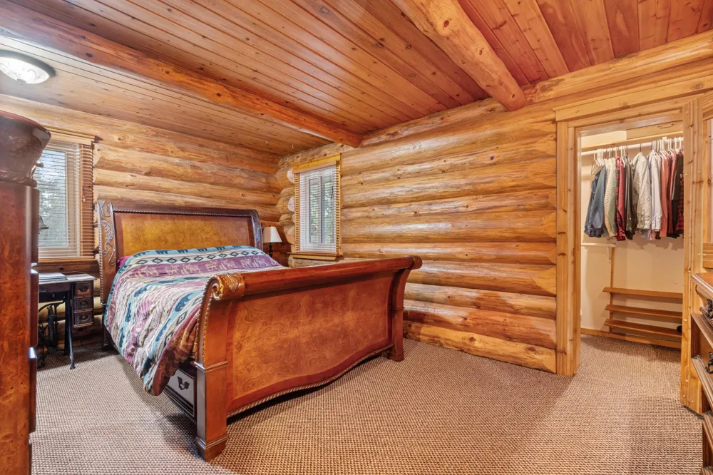 3521 Fire Trail Eveleth, MN 55734