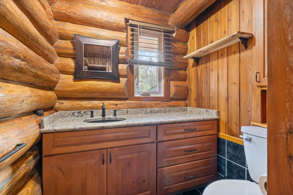 3521 Fire Trail Eveleth, MN 55734
