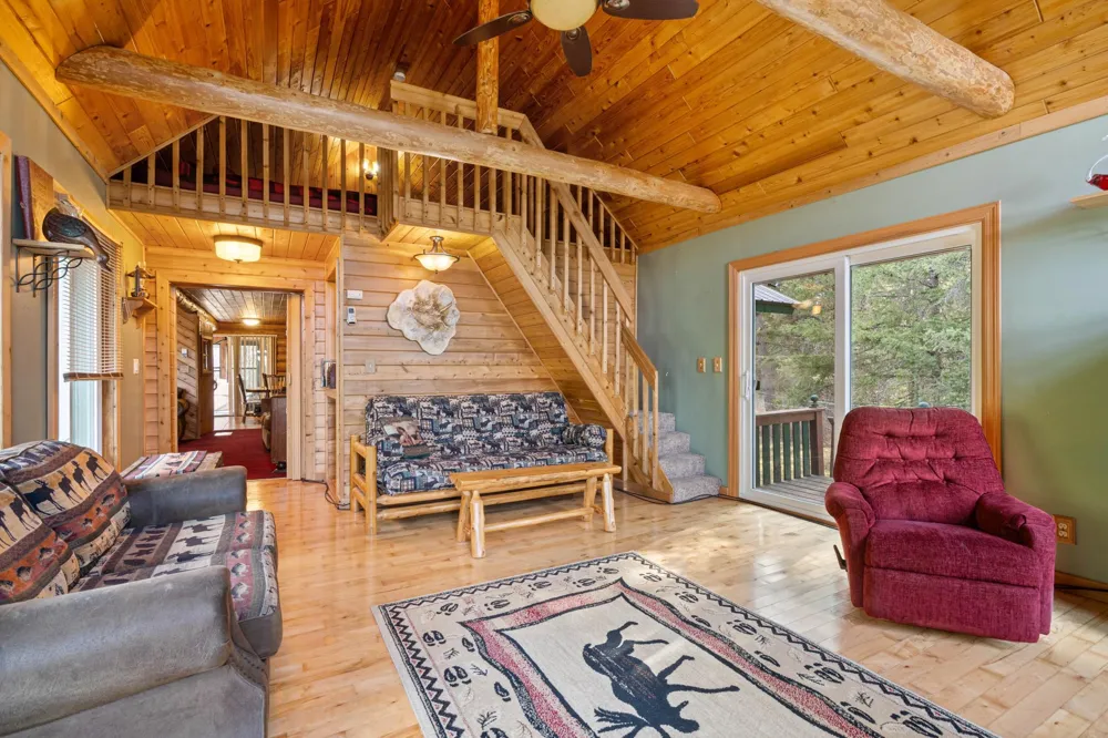 3521 Fire Trail Eveleth, MN 55734