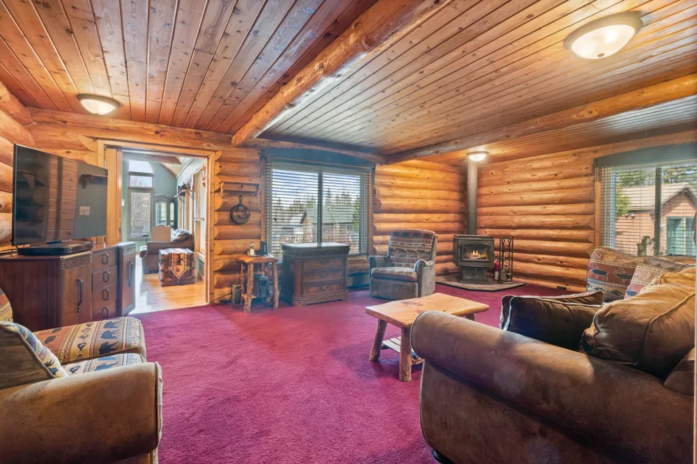 3521 Fire Trail Eveleth, MN 55734