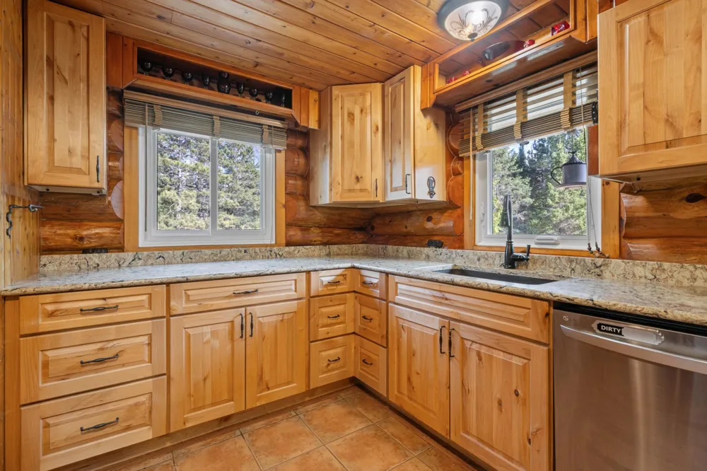 3521 Fire Trail Eveleth, MN 55734