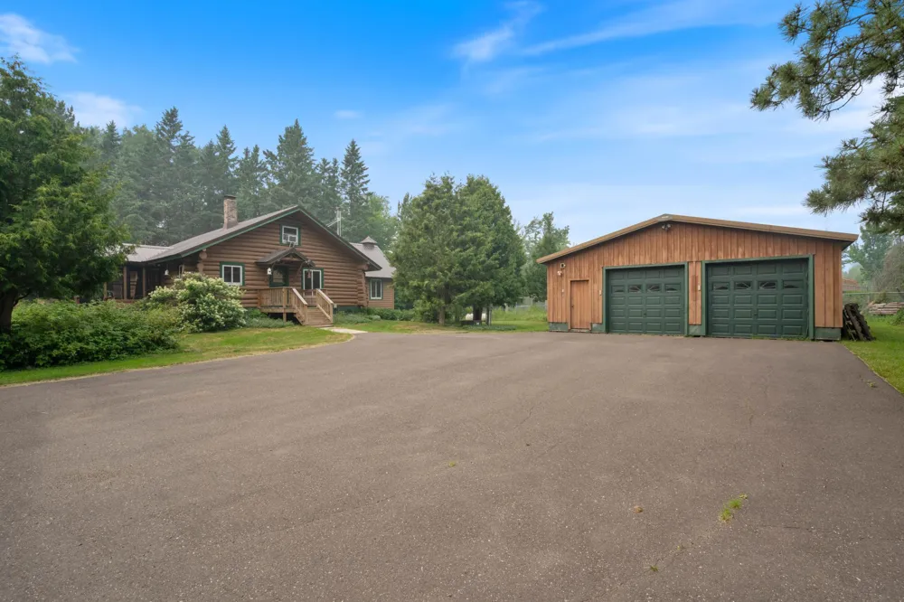 3521 Fire Trail Eveleth, MN 55734