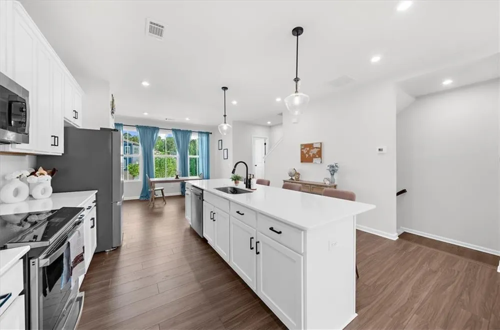 717 Payton Lane Acworth, GA 30102