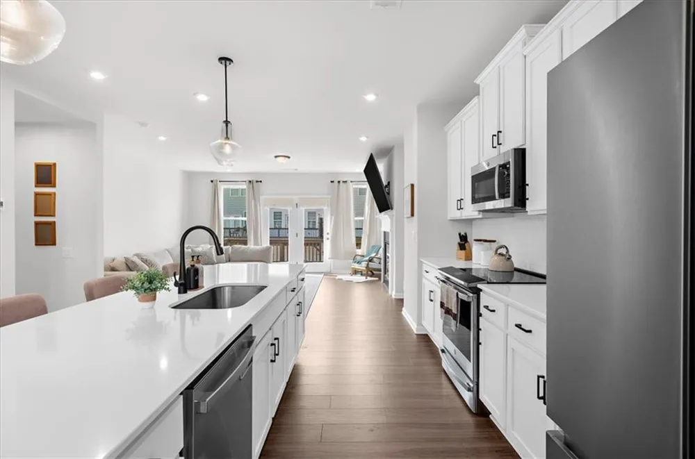 717 Payton Lane Acworth, GA 30102