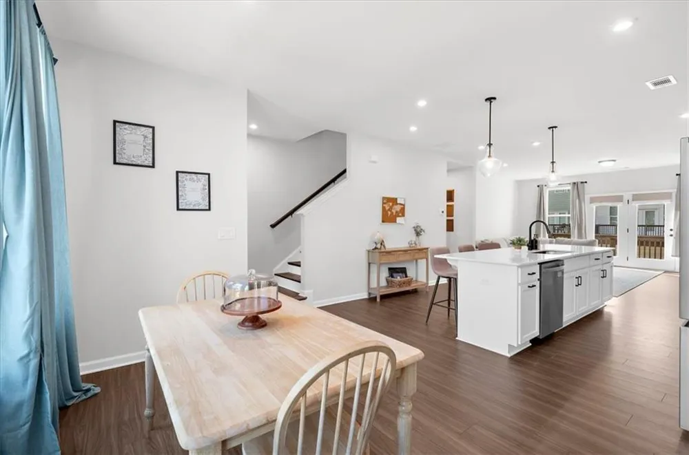 717 Payton Lane Acworth, GA 30102