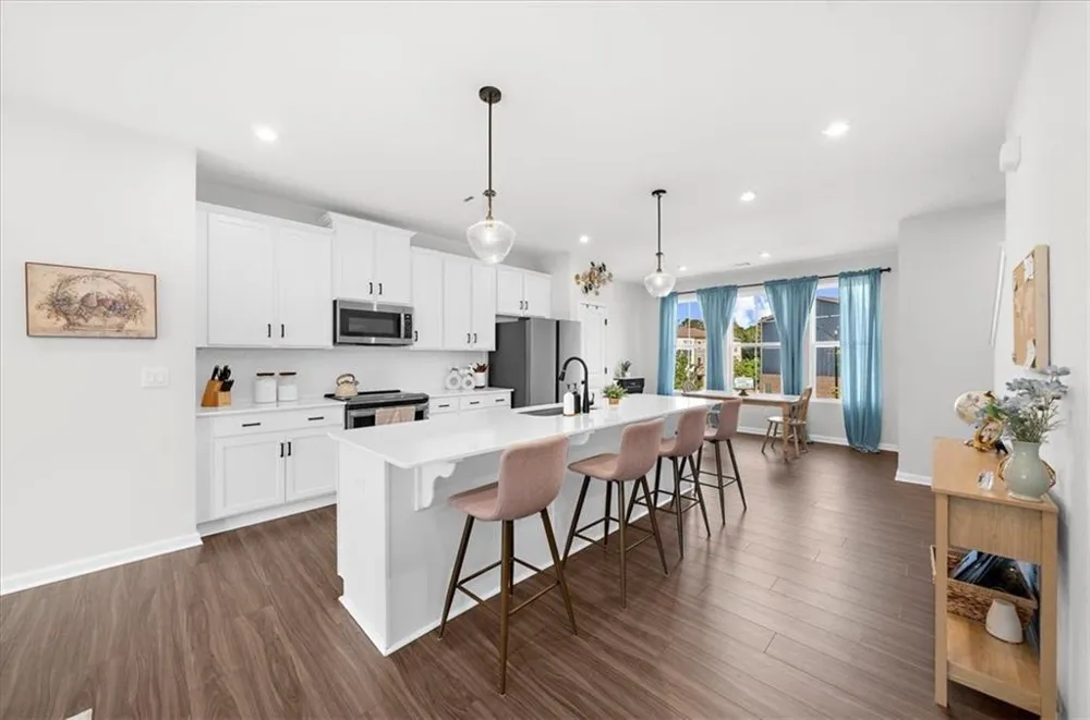 717 Payton Lane Acworth, GA 30102