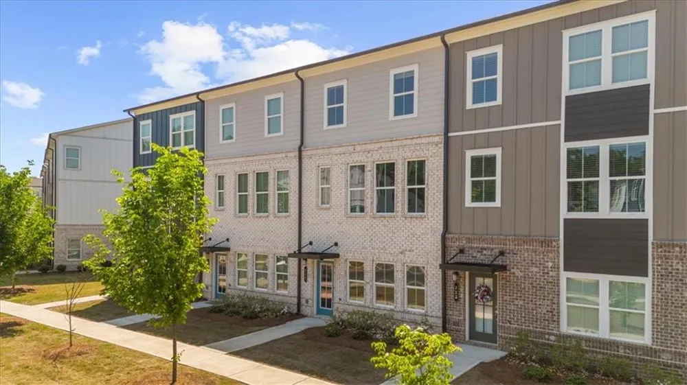 717 Payton Lane Acworth, GA 30102